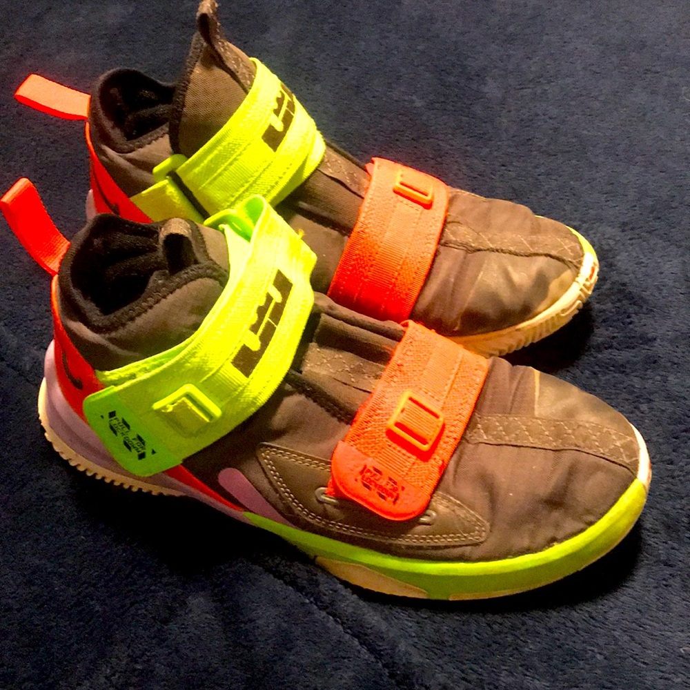 Lebron james kids boys shoes
